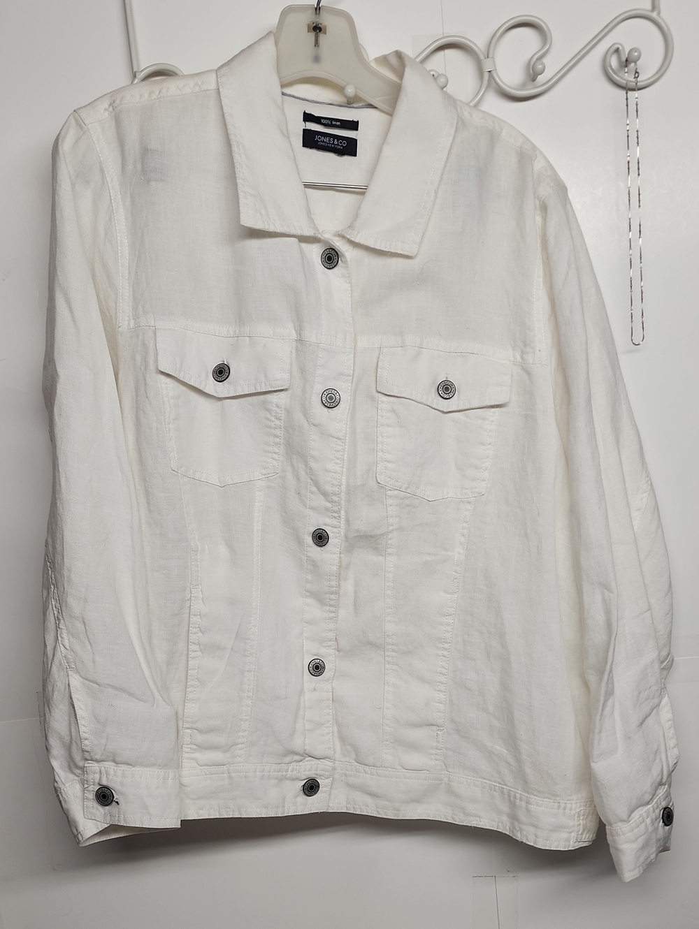Jones New York White 100% Linen Lightweight Jean Minimalist Trucker Jacket